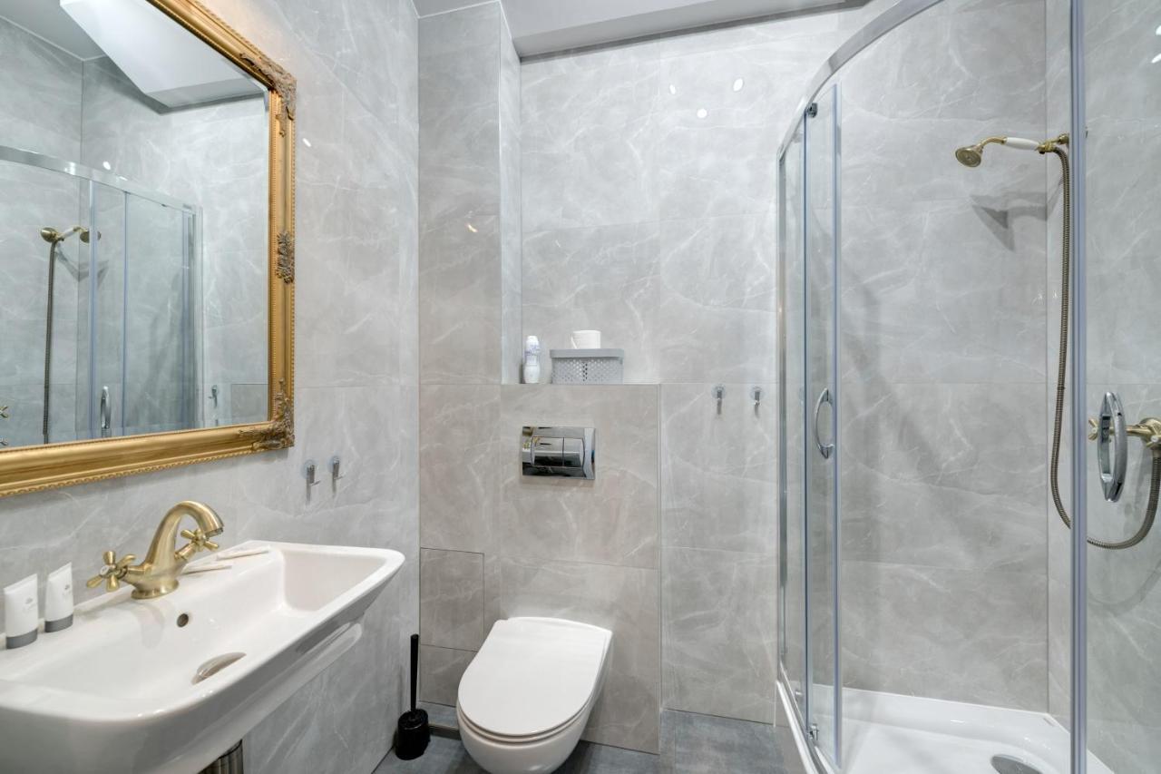 H&T Old Town Szeroka 24 Apartamento Gdańsk Exterior foto